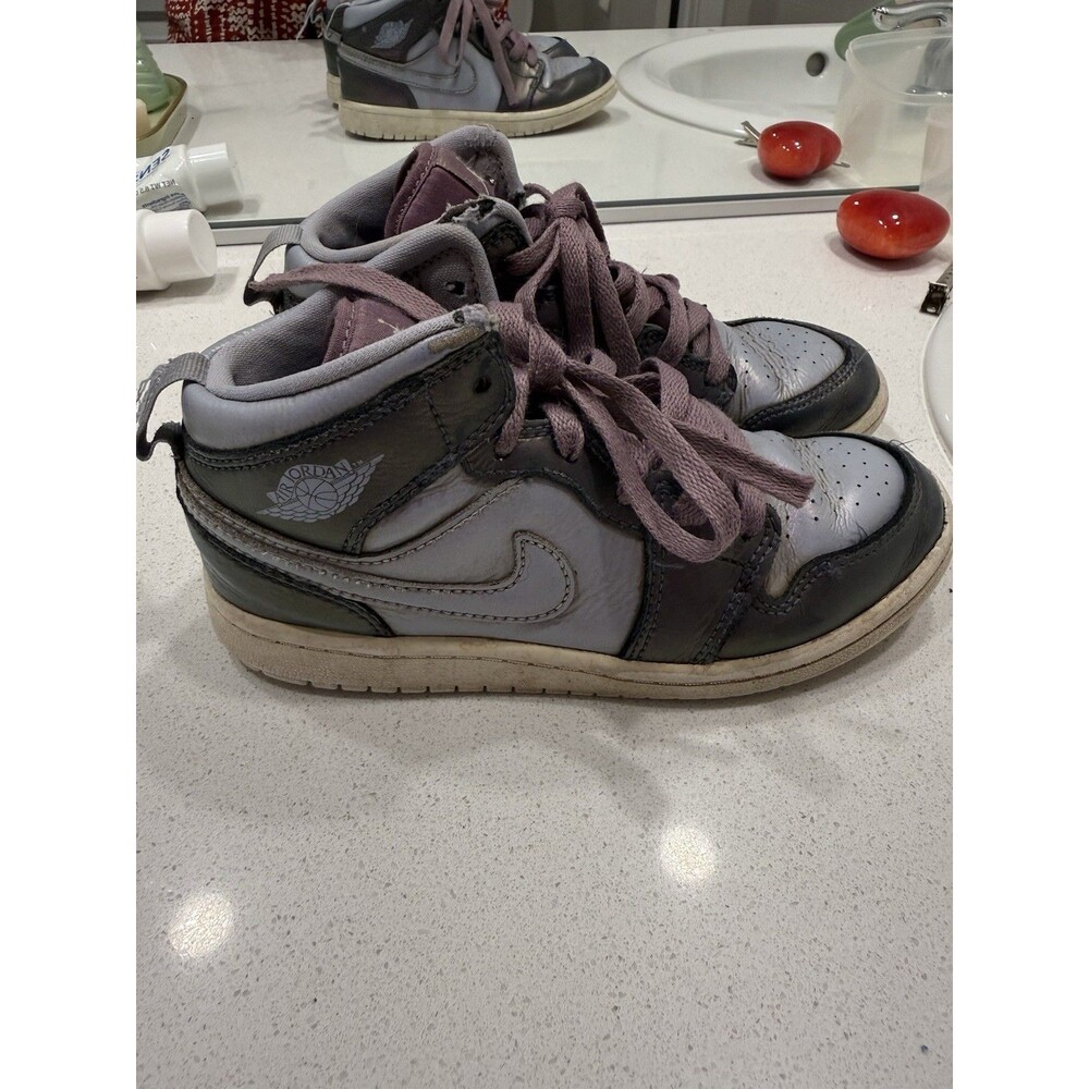 NIKE AIR JORDAN 1 MID "METALLIC PURPLE" SIZE 1Y